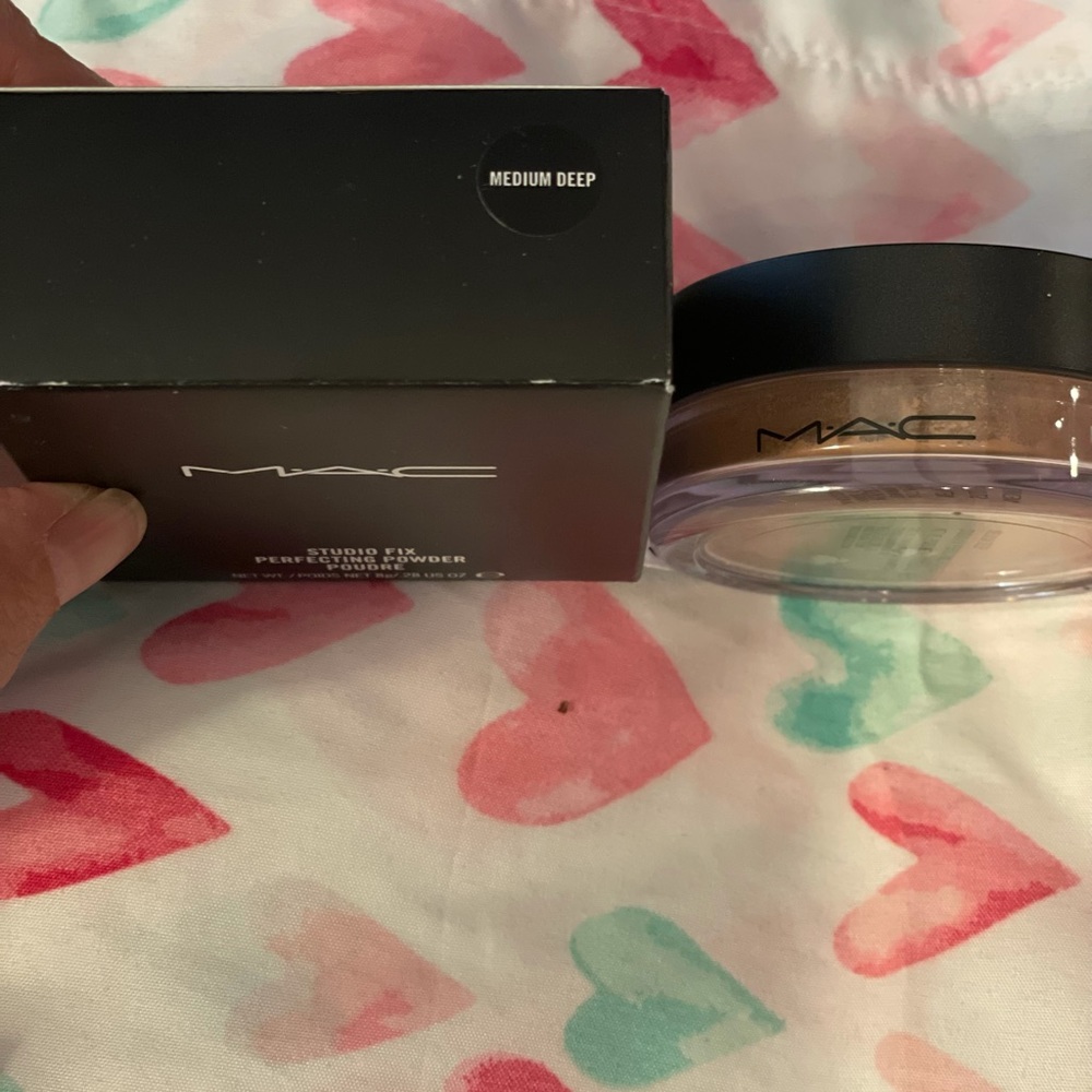 MAC studio fix perfecting powder